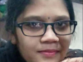 Bengali cuckold Mousumi Boudi enjoys anal fucking and moaning