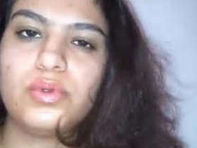 Desi black girl masturbates with her fingers