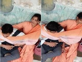 Exclusive footage of a Desi Indian girl pleasuring her lover in a park