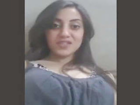 Desi girl signs up for a boyfriend on a dating app