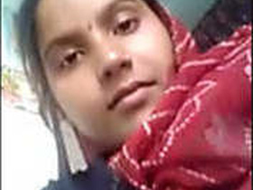 Indian bhabhi flaunts her natural body