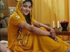 Compilation of Pakistani girls in steamy videos