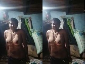 Tamil wife flaunts her assets in front of the camera