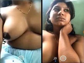 Desi girl shows her body on video call