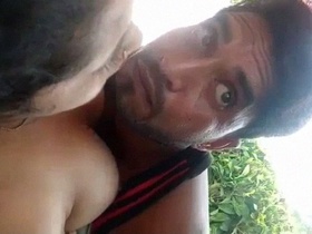 Indian couple from Bhopal engages in outdoor sex