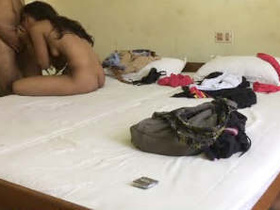 Tamil girl gives a hot blowjob in video