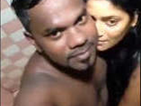 Indian couple enjoys steamy bathroom encounter