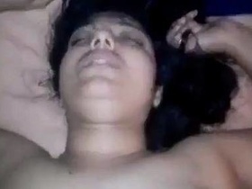 Desi woman gets double penetrated in XXX video