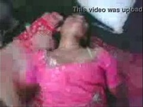 Indian pornstar's unshaven pussy gets fucked