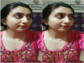 Exclusive video of sexy girl Paki flaunting her boobs