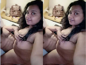 Desi wife's nude body on display in exclusive amateur video