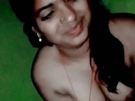 Desi man masturbates to Indian black cock video