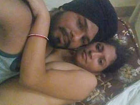 Indian wife gives a mind-blowing blowjob in this steamy video