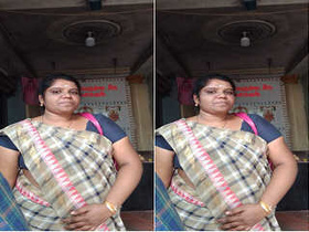 Indian amateur Bhabhi shares nude selfie with the world