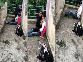 Amateur couple enjoys outdoor sex in south India
