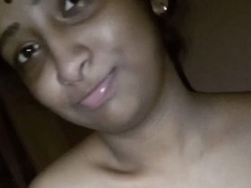 Nude Indian girl Dehati Mallu Kambi in MMS video