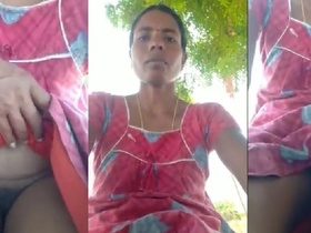 Outdoor sex show featuring a sexy village wife