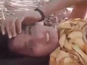 Outdoor sex video of Indian couple getting naughty in the wild