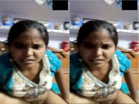Indian amateur girl flaunts her natural body