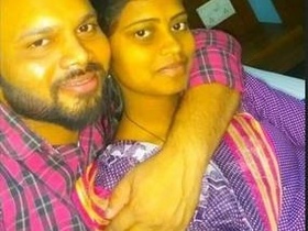 Cute bhabi receives a satisfying fuck from her lover