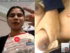 Mallu babe flaunts her breasts and pussy on webcam