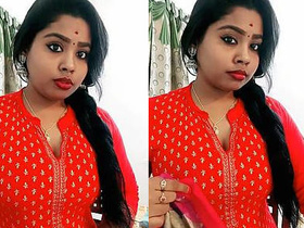 Sridevi Thyagarajan's big boobs and cleavage get some love