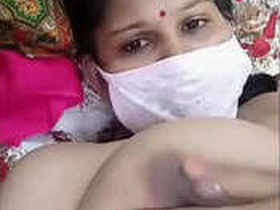 Kushboo's big boobs steal the show in her nude videocall with a customer