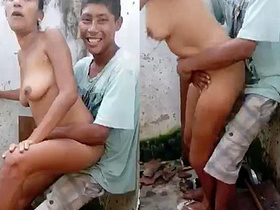 Desi slut gets fucked in public