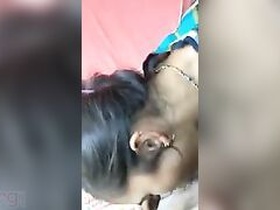 Indian wife satisfies her husband's sexual desires in MMC video