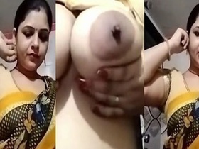 Desi bhabhis flaunt their big boobs and asses in a sexy MMS