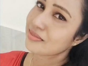 Aunty Marged gets naughty in South Indian porn video