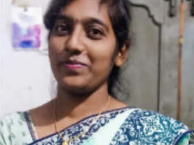 Telugu girl flaunts her big boobs in virtual reality