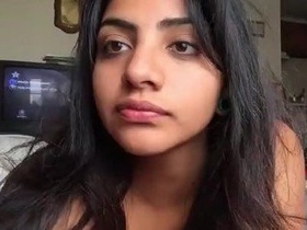 What's your name? A cute video for couples