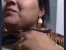 Suprhoot Maduro's mature bhabhi gets pounded by neighbor