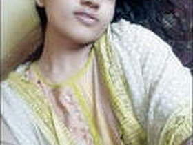 Explore the hottest MMS clips of a sexy young girl