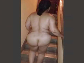 Aunty Tia bares it all on the stairs