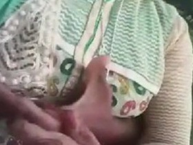 Tamil babe's perky boobs bounced by her boyfriend in the outdoors