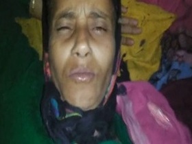 Desi aunty gets pussy fucked by young guy in hot video