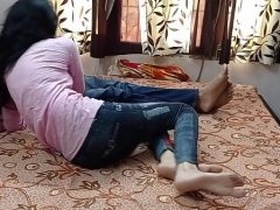 Desi babe's cum tribute to her boss's big dick