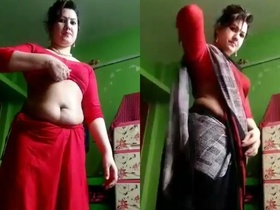 Bhabi in red saree gets naked and teases in Bengali video