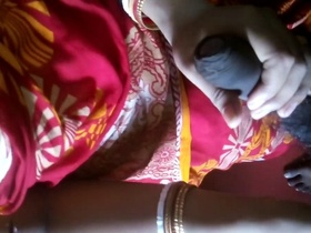 Indian housewife gives homemade blowjobs