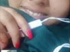 Indian bhabi flaunts her big boobs and pussy in video call