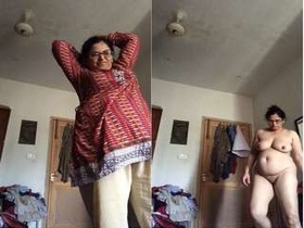 Exclusive Desi Bhabhi Stripping and Exposing Her Body