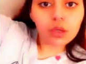 Cute Desi shows off her body in a steamy video