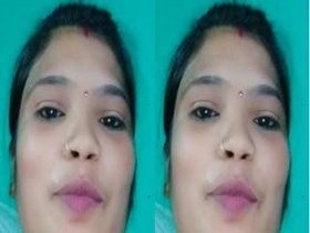 Desi wife's exclusive handjob in HD