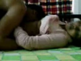 Cheating housewife gets caught in the act by her devar