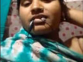 Hot Bengali village bhabhi gets naughty on video call