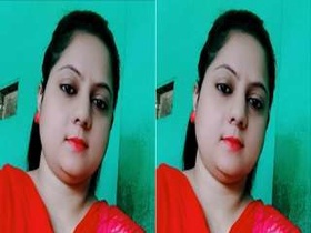 Exclusive video of a hot Indian amateur masturbating