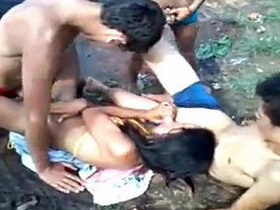 Indian call girl indulges in a wild orgy, satisfying four men with her body and mouth
