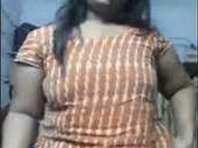 Mature bhabhi continues to pleasure herself with her fingers